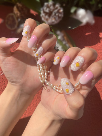 OPOOLA 24 pcs Short Oval Christmas Snow Flower Soft Gel Fake Press On Nails with Jelly Glue&Nail Buffer